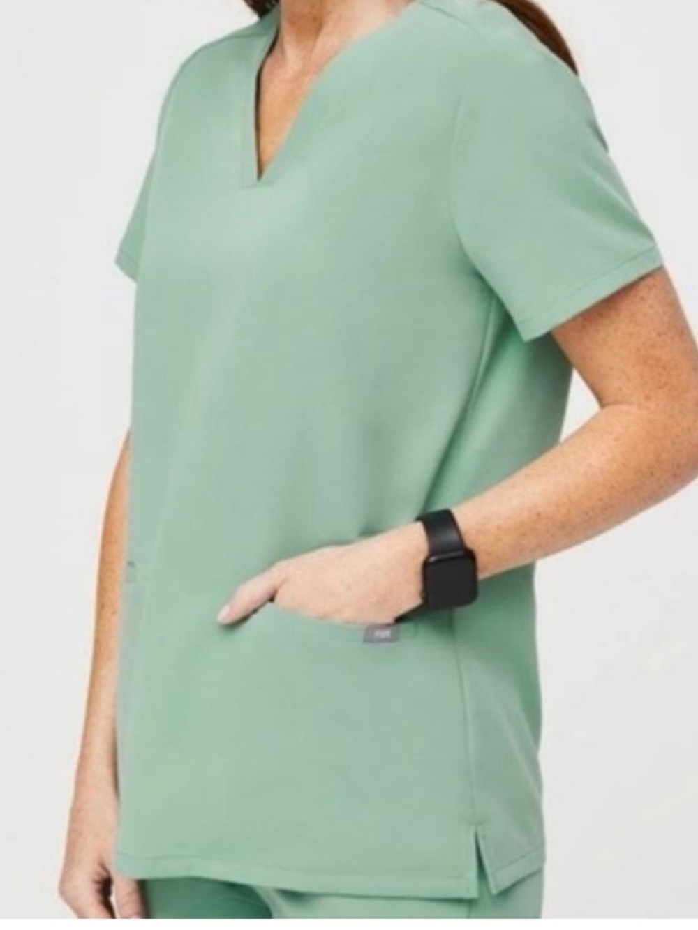 FIGS Jade Scrub Set Medium Casma V-Neck Top & Small High-Rise Jogger Pants